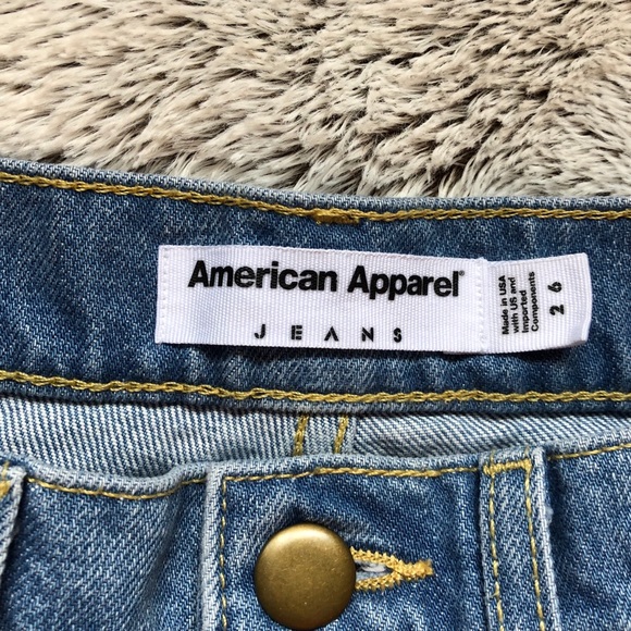 American Apparel High-Waisted Cuff Shorts - Picture 2 of 3
